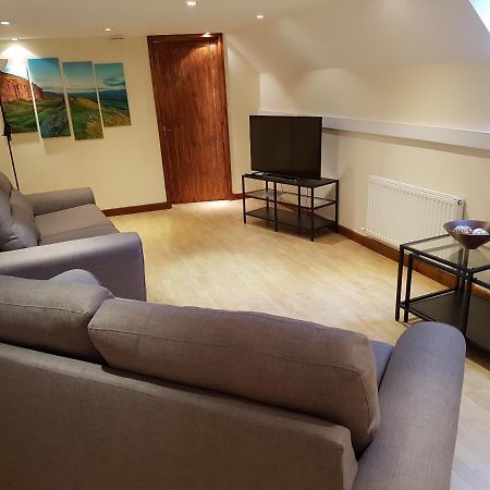 The Loft Apartment アバーガベニー エクステリア 写真